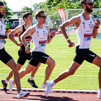 Roberts izskrien jaunu PB 1500m - 4:09,67!