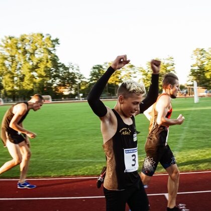 Tartu izskriets 1500m  jauna PB ātrumā - 4:15,55