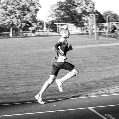 Tartu izskriets 1500m  jauna PB ātrumā - 4:15,55