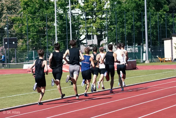 Roberts izskrien jaunu PB 1500m - 4:09,67!