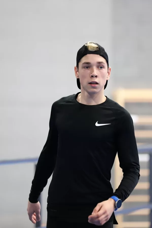 Roberts sacensībās Valga- Valmiera izskrien jaunu PB un kluba rekordu 1000m!