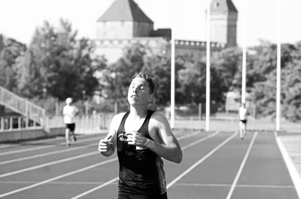 Roberts Kuresārē, Sāremā salā izskrien jaunu 1500m PB - 4:08,0