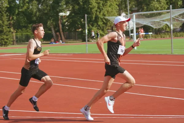 Robertam jauns PB 1500m - 4:00,87!!! Latvijas čempionāts