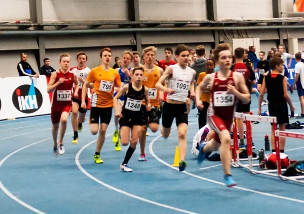 Tampere, 800m distancē
