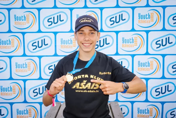 Youth Athletics Games 2021, Somija. 800m zelts!